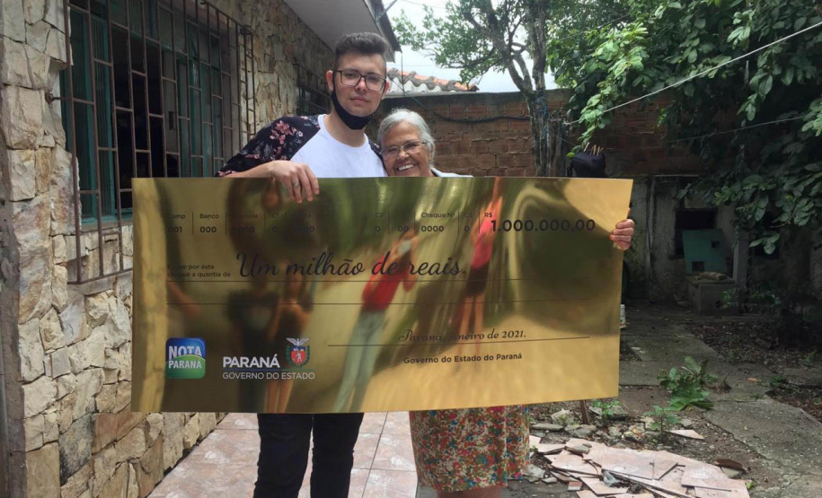 Há 6 anos o Programa Nota Paraná vem fiscalizando empresas e combatendo a sonegação fiscal no estado. Mais do que isso, o programa que nesta segunda-feira (22) alcançou a marca de 4 milhões de inscritos, tem sido um instrumento de mudança na vida dos paranaenses.  -  Curitiba, 23/11/2021 - Foto: SEFA