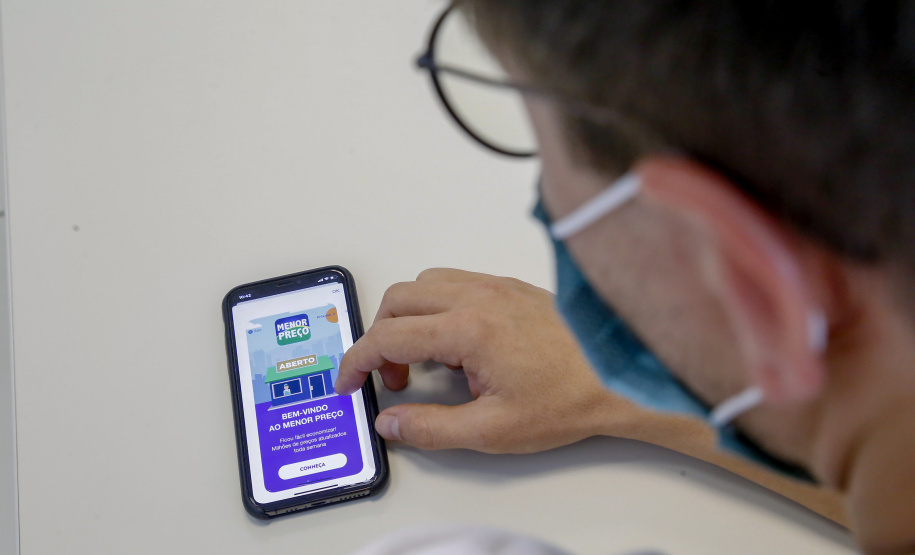Aplicativo que permite pesquisa de 29 milhões de preços ajuda a economizar na Black Friday. Foto: Gilson Abreu/AEN