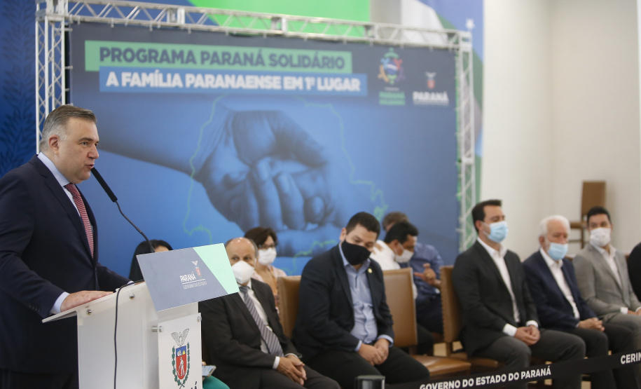 Governador lança Paraná Solidário, pacote que amplia os benefícios sociais do Estado