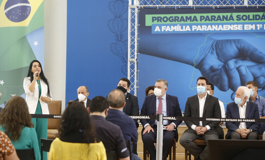 Governador lança Paraná Solidário, pacote que amplia os benefícios sociais do Estado