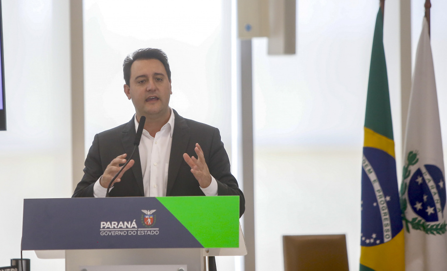 Governador lança Paraná Solidário, pacote que amplia os benefícios sociais do Estado