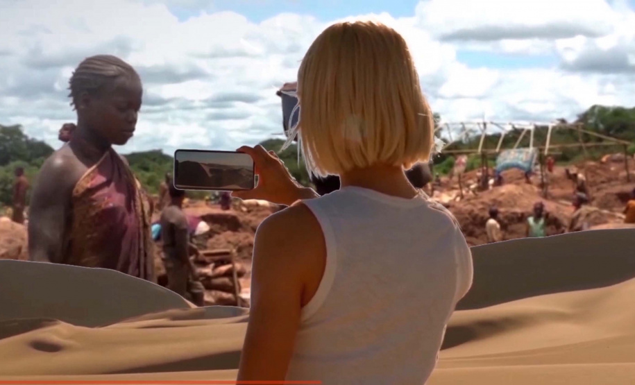 Nova mostra do MAC Paraná reúne artistas contemporâneos locais e franceses. Foto: SECC