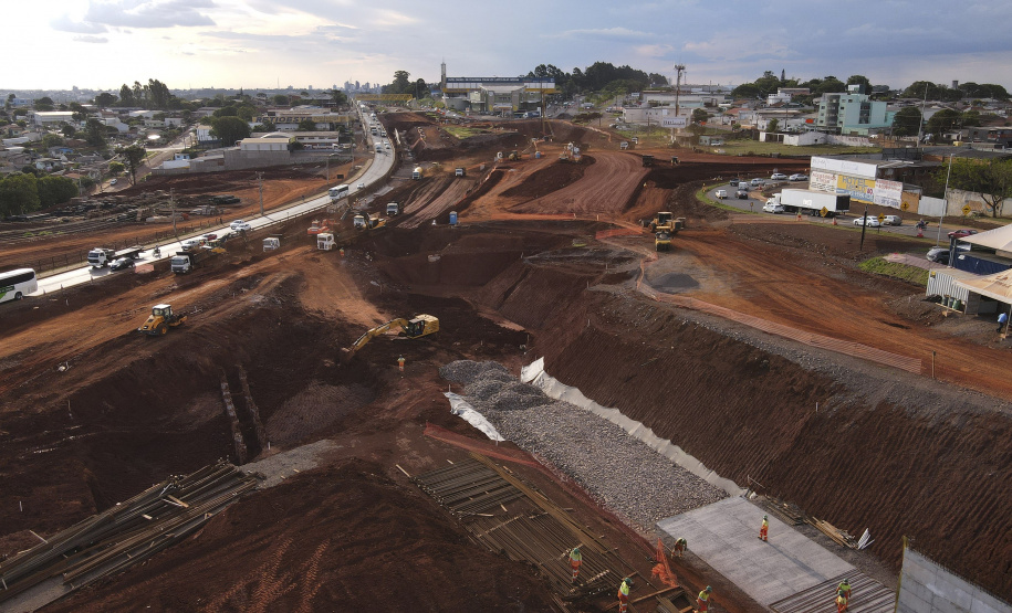 Após um ano de obra, Trevo Cataratas chega a 40% de execução em Cascavel
