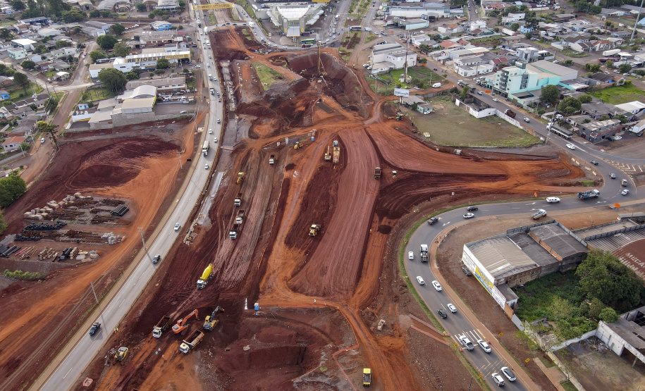 Após um ano de obra, Trevo Cataratas chega a 40% de execução em Cascavel