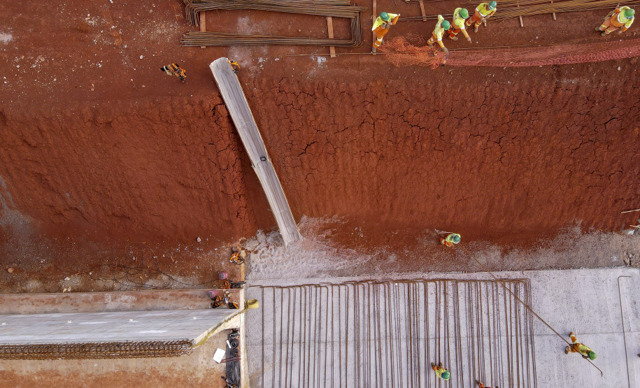 Após um ano de obra, Trevo Cataratas chega a 40% de execução em Cascavel