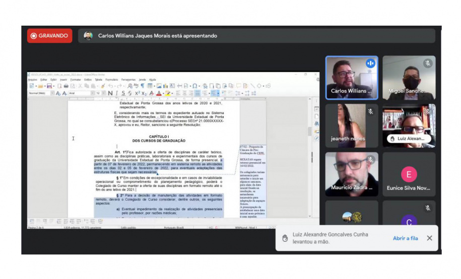 Em reunião extraordinária, convocada pela reitoria, o Conselho Universitário da Universidade Estadual de Ponta Grossa aprovou, nesta terça-feira (09), o retorno das atividades acadêmicas presenciais, inclusive as de extensão, a partir de 07 de fevereiro de 2022. O encontro, que foi realizado na forma remota, foi transmitido para toda a comunidade acadêmica via Youtube. - Ponta Grossa, 10/11/2021 - Foto: UEPG