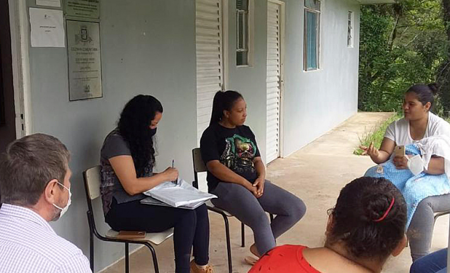 Artesãos de comunidades indígenas fazem a formação da Bolsa Qualificação. Foto: Kraw Penas/SECC