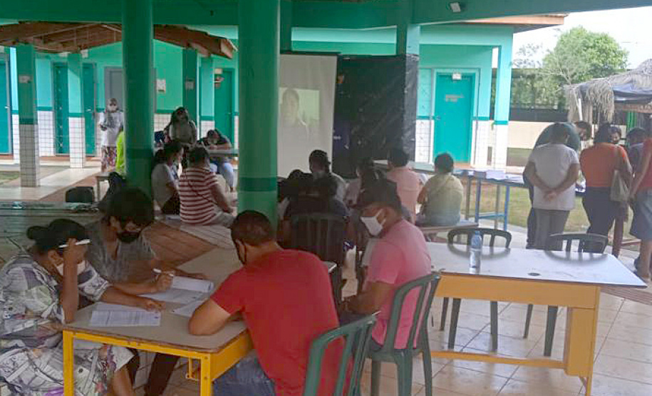 Artesãos de comunidades indígenas fazem a formação da Bolsa Qualificação. Foto: Kraw Penas/SECC