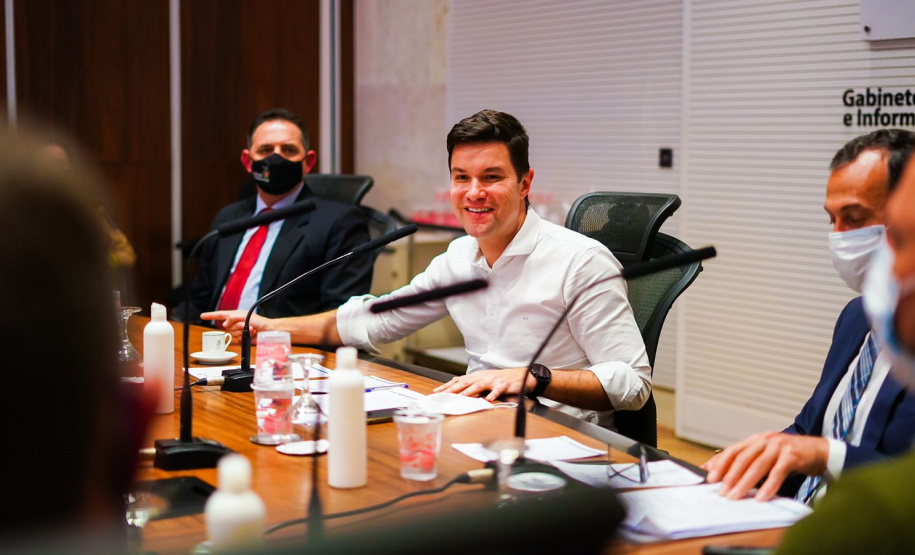 Estado avança na desburocratização e estenderá o programa Descomplica para os municípios. Foto: Guilherme Flores/Casa Civil