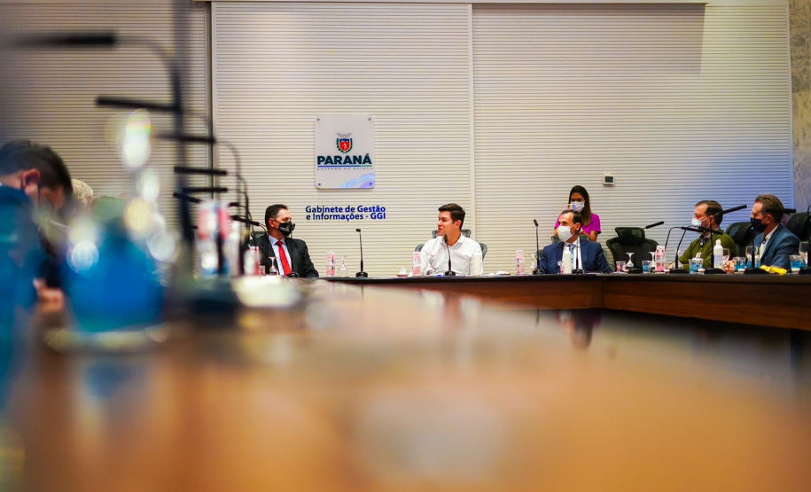 Estado avança na desburocratização e estenderá o programa Descomplica para os municípios. Foto: Guilherme Flores/Casa Civil