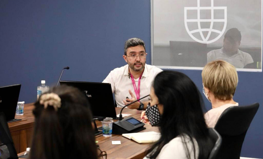 Nesta terça-feira (09), representantes da diplomacia espanhola no Brasil visitaram o Porto de Paranaguá. A comitiva, integrada pela conselheira de Agricultura, Pesca e Alimentação da Embaixada, Maria Elisa Barahona Nieto, e pela cônsul honorária do país, em Curitiba, Blanca Hernando Barco, foi recebida pela diretoria da Portos do Paraná. Paranaguá, 09/11/2021 - Foto: Claudio Neves/Portos do Paraná