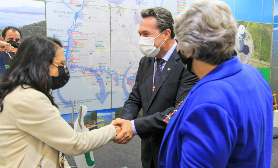 Com o intuito de divulgar destinos paranaenses para um público de todo o país, a Paraná Turismo e o Instituto Água e Terra registraram mais de mil atendimentos no estande paranaense no Boat Show, mais importante salão náutico da América Latina e que reuniu mais de 100 marcas expositoras na capital paulista. -  Curitiba, 10/11/2021 - Foto: Alessandro Vieira/ SEDEST