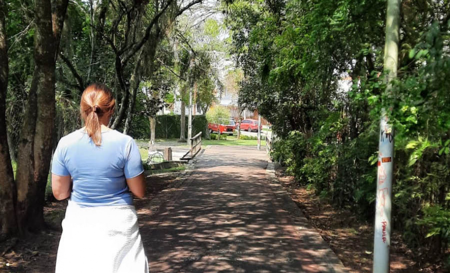 CGE se inspira na Dinamarca para unir ética, solidariedade e exercício físico - DESAFIO – Foi proposto aos servidores da CGE percorrerem simbolicamente os 10.734 quilômetros que separam Curitiba de Copenhague. Eles se comprometeram a caminhar, correr, pedalar ou fazer qualquer atividade física, que é convertida em quilômetros por um aplicativo de celular. Perto de 70% dos servidores da Controladoria-Geral aderiram à iniciativa. - Curitiba, 12/11/2021 - Foto: CGE