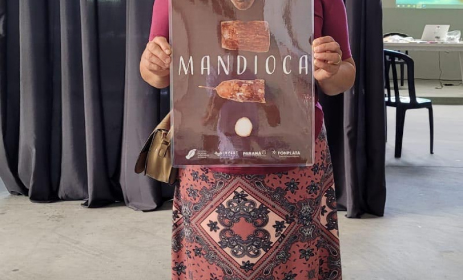 Em seis salas de oficinas, no município de Morretes, o projeto piloto VRS Mata Atlântica reuniu, nesta quinta e sexta-feira (25 e 26), mais de 50 produtores rurais e representantes de pupunha, banana, mandioca, juçara, frutos sazonais do Litoral, e operadores e prestadores de serviços do turismo. Eles são representantes dos municípios de Guaraqueçaba, Morretes e Antonina. - Antonina, 26/11/2021 - Foto: Investe Paraná