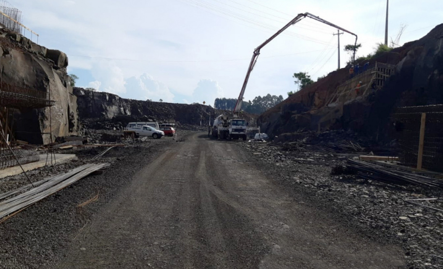 Obra de implantação do Contorno Noroeste de Francisco Beltrão alcança 60% da execução. Foto:DER