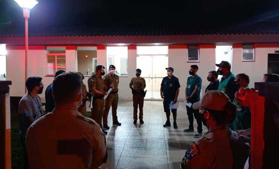 Operação apreende arma de fogo e produtos contrabandeados em Curitiba e no Litoral