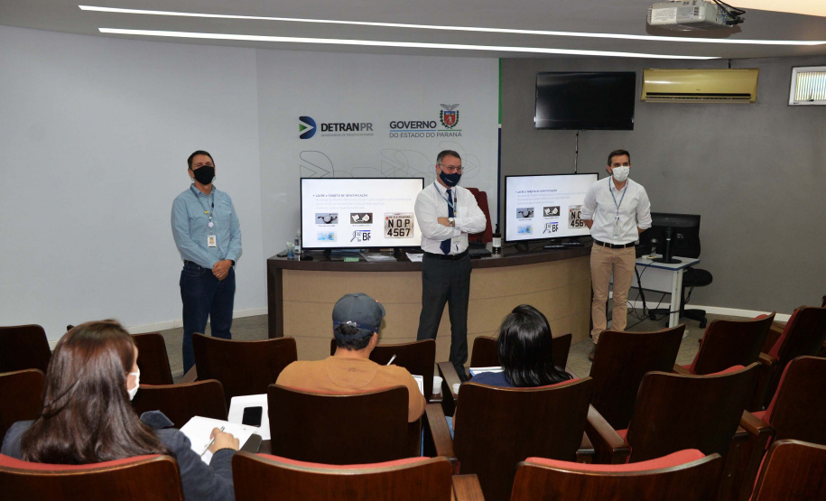 Detran-PR capacita 772 novos vistoriadores veiculares em 2021