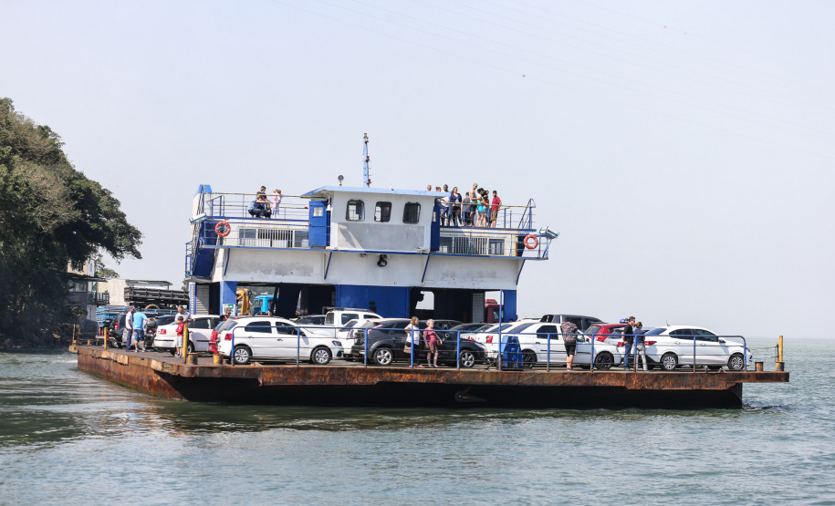 Fiscalização da travessia do Ferry Boat em Guaratuba durante a operação verão 2022