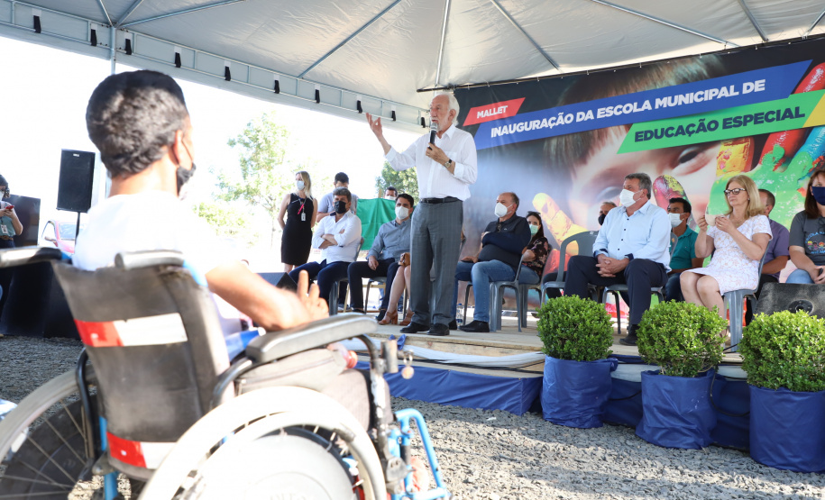 O vice-governador Darci Piana visita a Escola Especial Raio de Luz e a empresa Sepac em Mallet, nesta quarta-feira (1)