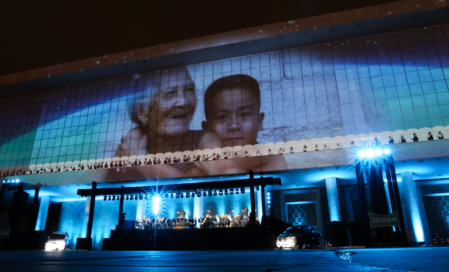 Espetáculo Natal do Palácio encanta novamente o público curitibano