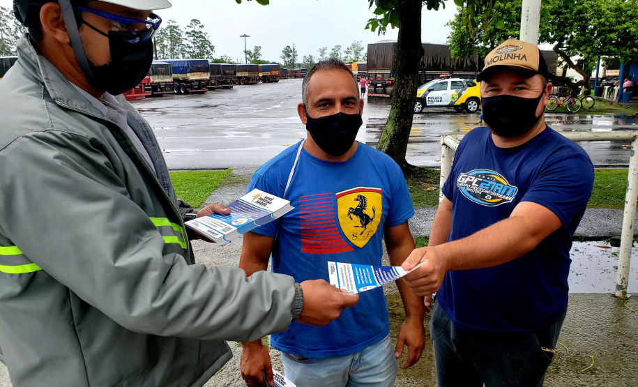 Porto em Ação presta serviços a mais de 200 caminhoneiros no Pátio de TriagemPorto em Ação presta serviços a mais de 200 caminhoneiros no Pátio de Triagem