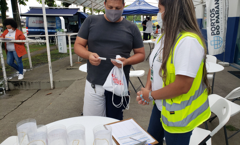 Porto em Ação presta serviços a mais de 200 caminhoneiros no Pátio de TriagemPorto em Ação presta serviços a mais de 200 caminhoneiros no Pátio de Triagem