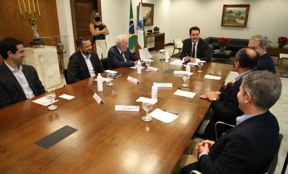 Com apoio do Estado, DAF confirma investimento de R$ 395 milhões em fábrica de Ponta Grossa