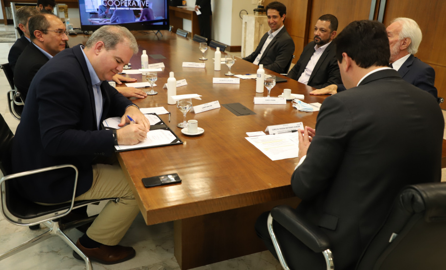 Com apoio do Estado, DAF confirma investimento de R$ 395 milhões em fábrica de Ponta Grossa