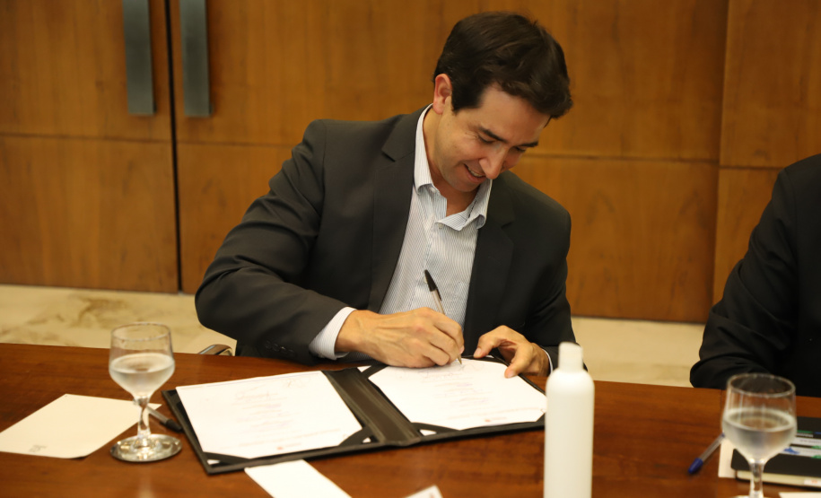 Com apoio do Estado, DAF confirma investimento de R$ 395 milhões em fábrica de Ponta Grossa