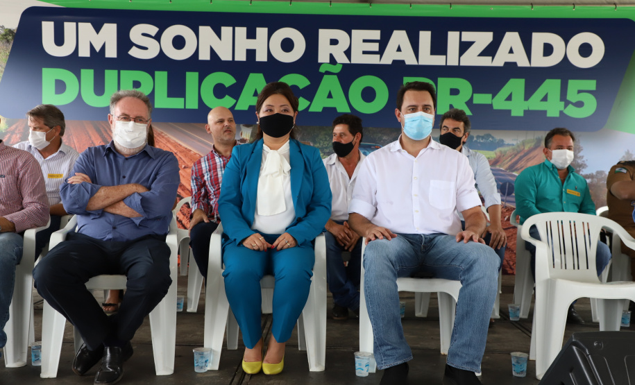 Governador assina ordem de serviço para duplicação da PR-445 entre Mauá da Serra e Lerroville