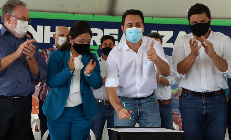 Governador assina ordem de serviço para duplicação da PR-445 entre Mauá da Serra e Lerroville