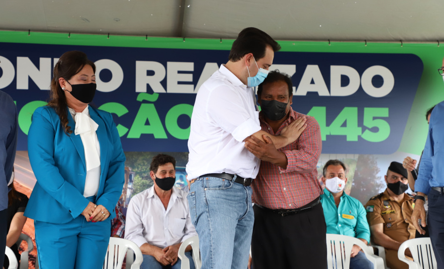 Governador assina ordem de serviço para duplicação da PR-445 entre Mauá da Serra e Lerroville