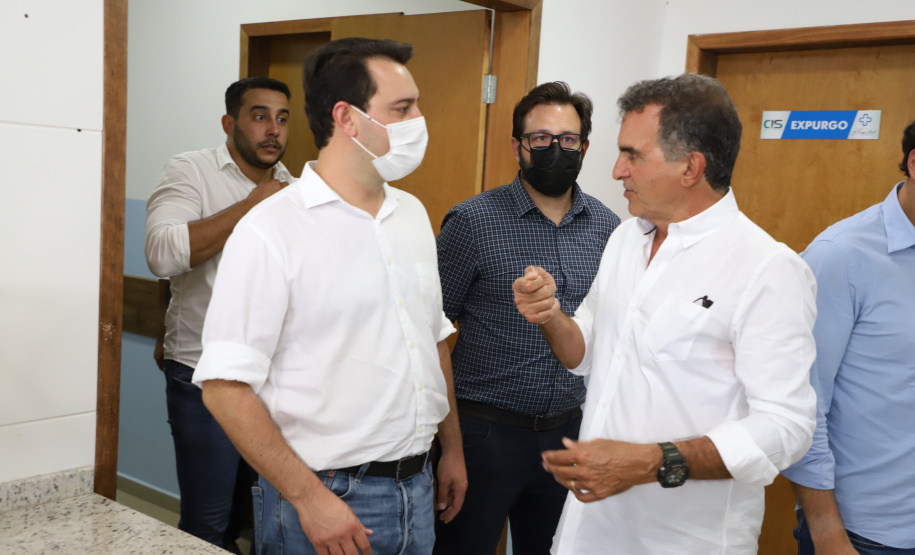 O governador Carlos Massa Ratinho Junior inaugurou nesta sexta-feira (17) o novo Hospital Juarez Barreto, no município de Faxinal, no Vale do Ivaí, após obras de ampliação. - Faxinal, 17/12/2021 - Foto: Ari Dias