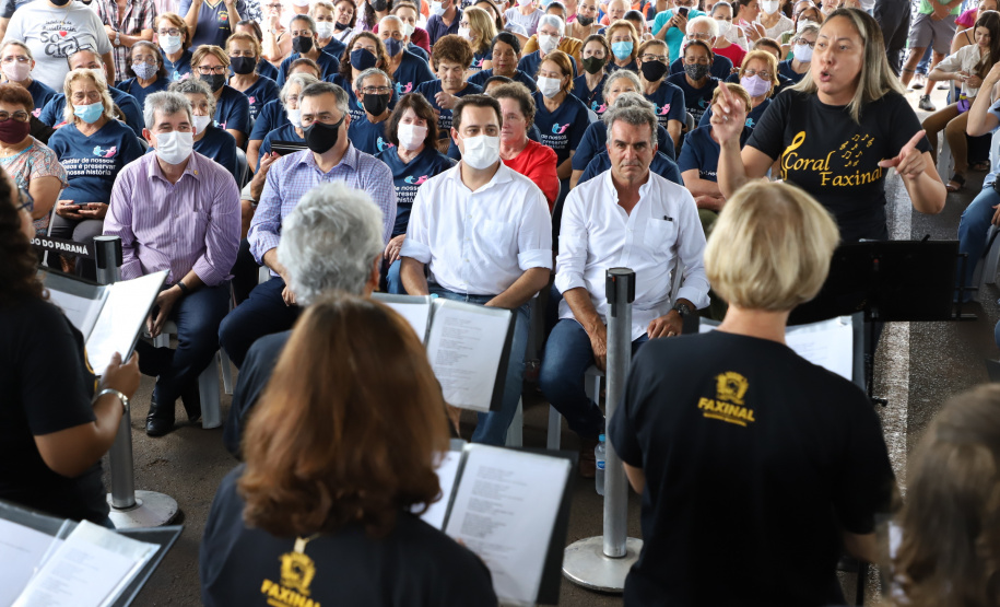 O governador Carlos Massa Ratinho Junior inaugurou nesta sexta-feira (17) o novo Hospital Juarez Barreto, no município de Faxinal, no Vale do Ivaí, após obras de ampliação. - Faxinal, 17/12/2021 - Foto: Ari Dias