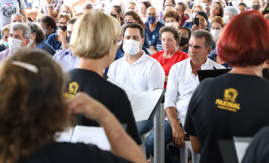 O governador Carlos Massa Ratinho Junior inaugurou nesta sexta-feira (17) o novo Hospital Juarez Barreto, no município de Faxinal, no Vale do Ivaí, após obras de ampliação. - Faxinal, 17/12/2021 - Foto: Ari Dias