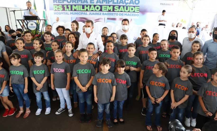 O governador Carlos Massa Ratinho Junior inaugurou nesta sexta-feira (17) o novo Hospital Juarez Barreto, no município de Faxinal, no Vale do Ivaí, após obras de ampliação. - Faxinal, 17/12/2021 - Foto: Ari Dias