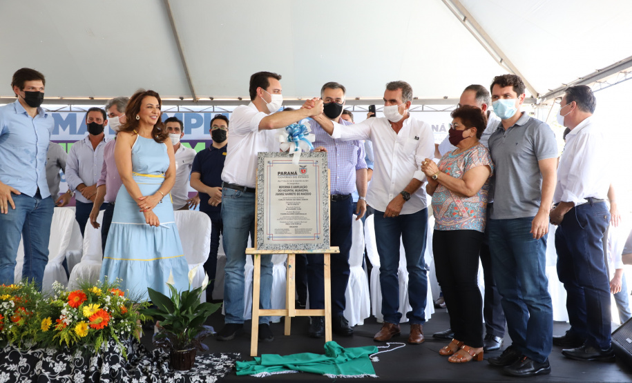 O governador Carlos Massa Ratinho Junior inaugurou nesta sexta-feira (17) o novo Hospital Juarez Barreto, no município de Faxinal, no Vale do Ivaí, após obras de ampliação. - Faxinal, 17/12/2021 - Foto: Ari Dias