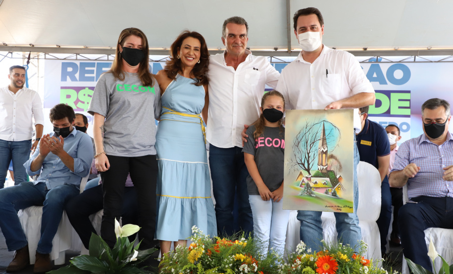 O governador Carlos Massa Ratinho Junior inaugurou nesta sexta-feira (17) o novo Hospital Juarez Barreto, no município de Faxinal, no Vale do Ivaí, após obras de ampliação. - Faxinal, 17/12/2021 - Foto: Ari Dias