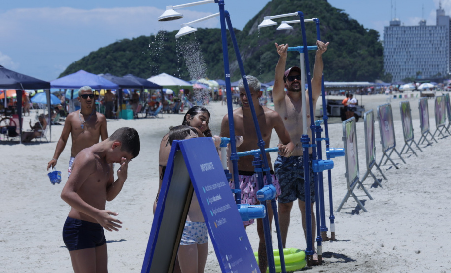 Duchas ecológicas, cadeiras anfíbias e passarelas garantem mais conforto no Litoral