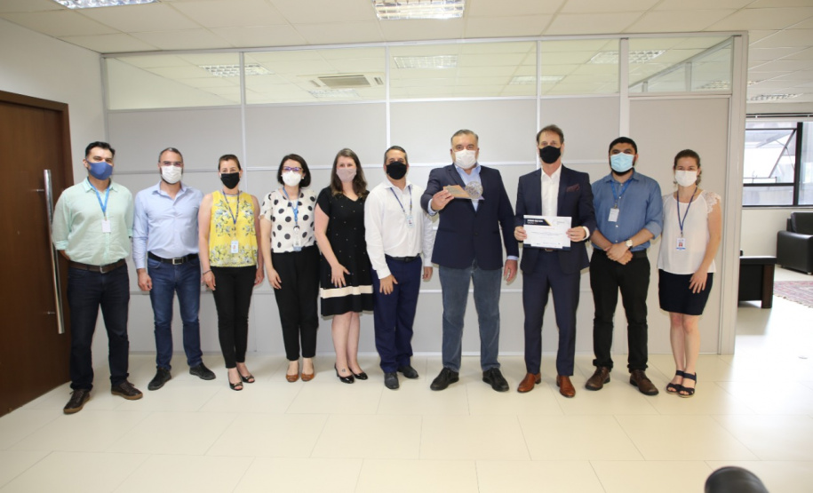 Sanepar e Sejuf firmam parceria para agilizar cadastro de mais famílias no programa Água Solidária