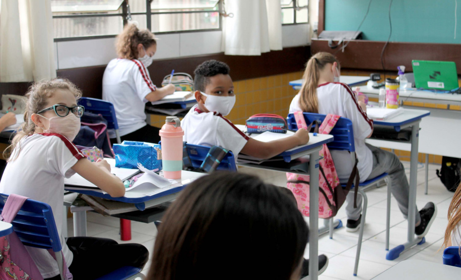 Retorno de aulas presenciais marcou o ano da comunidade escolar