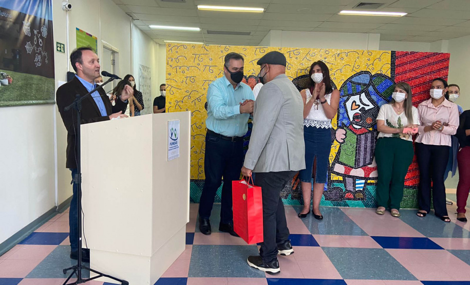 Hospital Waldemar Monastier comemora 12 anos e recebe R$ 855 mil em equipamentos