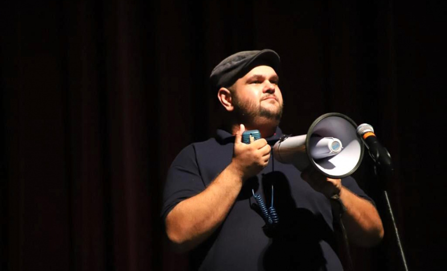 Evento no Teatro Guaíra celebra Dia da Família e novos programas para crianças e idosos