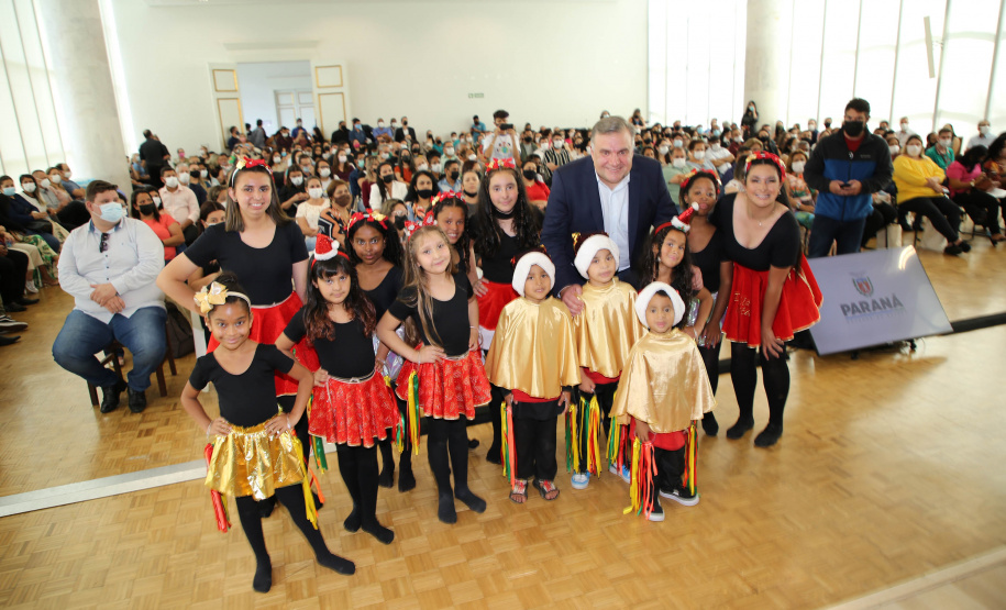 Nos 30 anos do Cedca, conselheiros tutelares do Paraná recebem kits de trabalho para melhorar condições de serviço