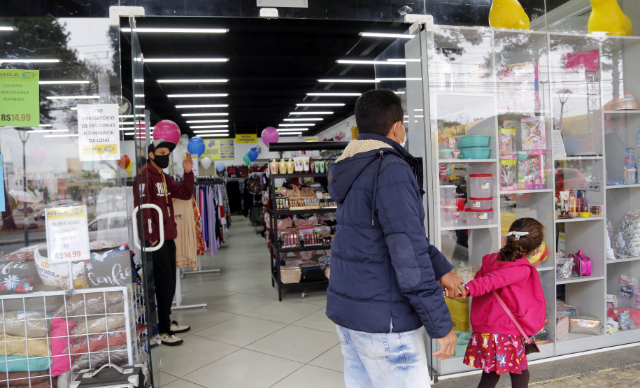 Abertura de empresas cresce 8,47% até novembro no Paraná