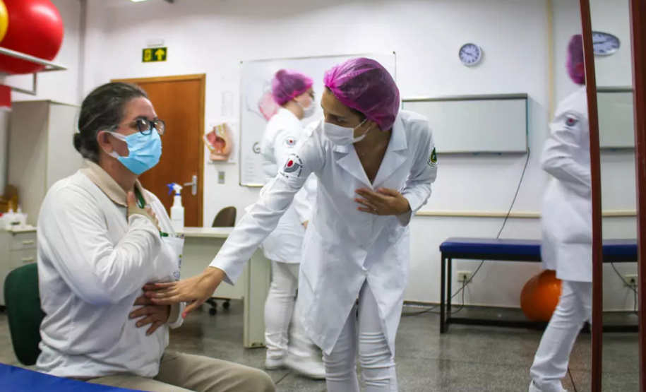 Clínica de Fisioterapia ajuda pacientes com nova rotina pós-COVID-19