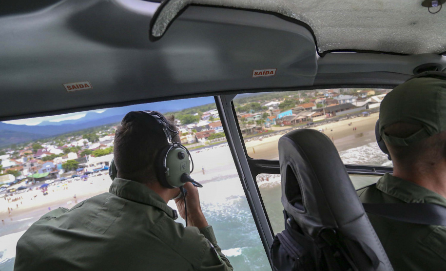 Força-tarefa reforça atendimento no litoral com voos noturnos e avião para remoções aeromédicas