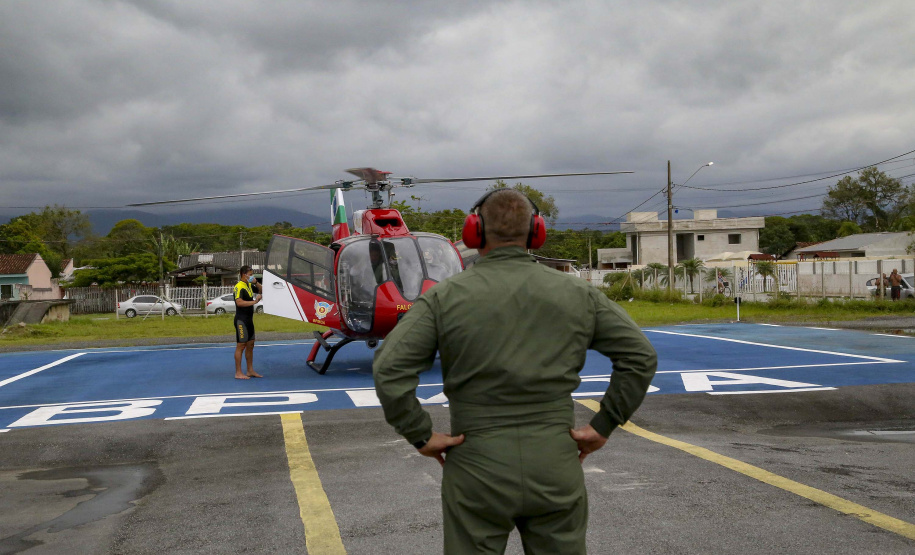 Força-tarefa reforça atendimento no litoral com voos noturnos e avião para remoções aeromédicas