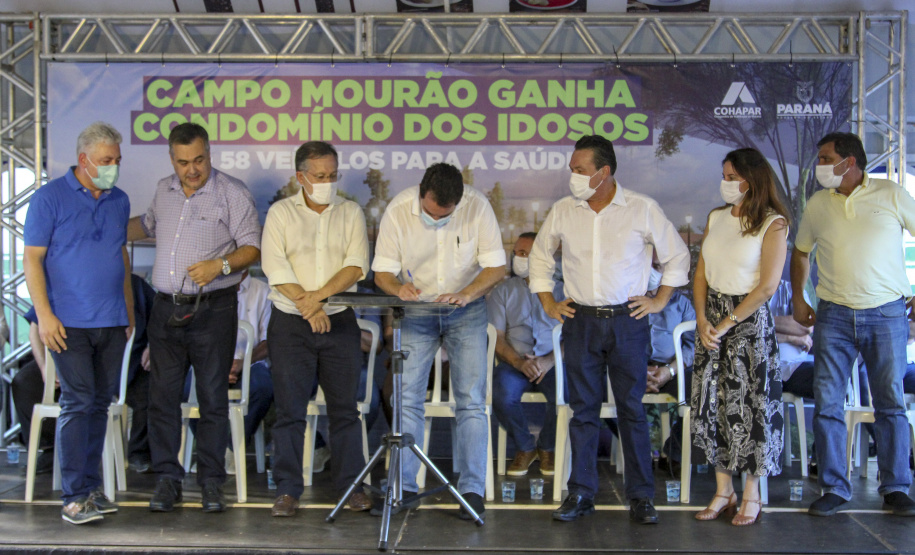 Estado libera condomínio de idosos e ampliação de aterro sanitário em Campo Mourão