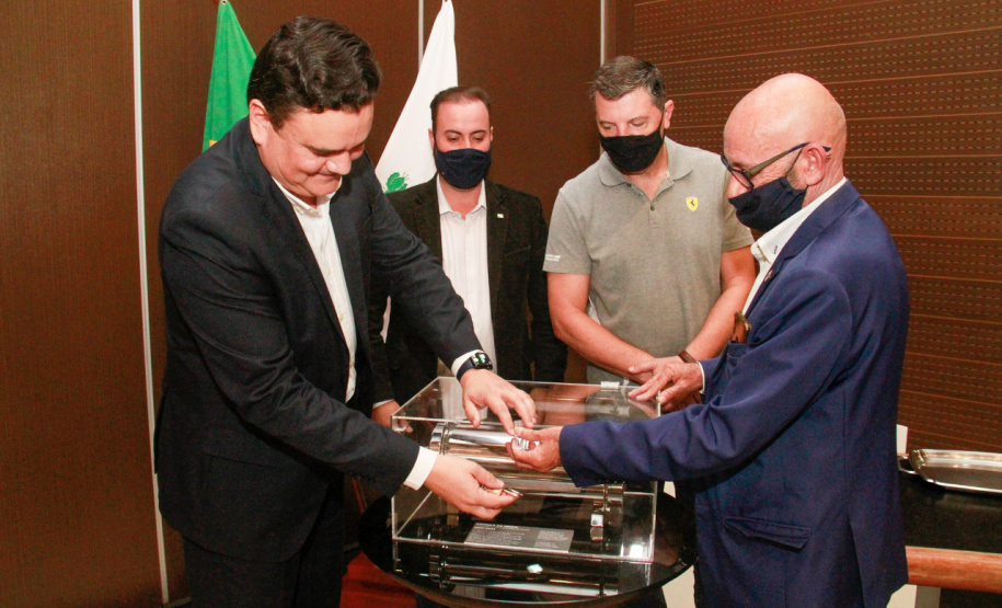 CGE fecha cápsula do tempo para gerações futuras com memória do combate à corrupção